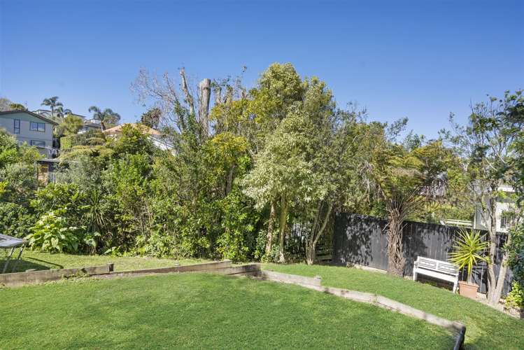 69 Ravenwood Drive Forrest Hill_22