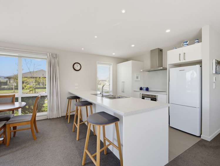33 Eastfield Drive Lincoln_7
