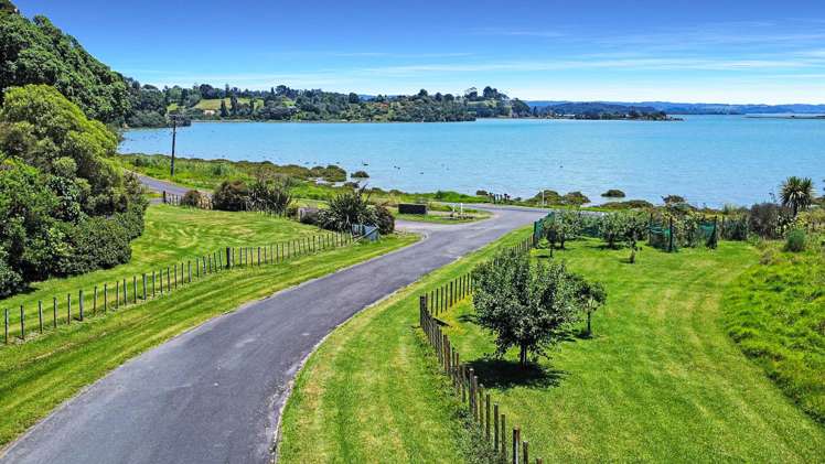 8 Ohiwa Cove Rise Opotiki_47