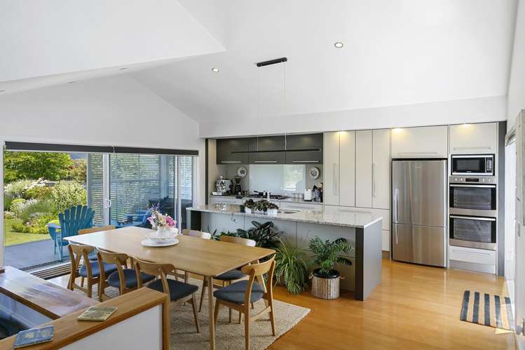 11 Pukeko Way Kinloch_10