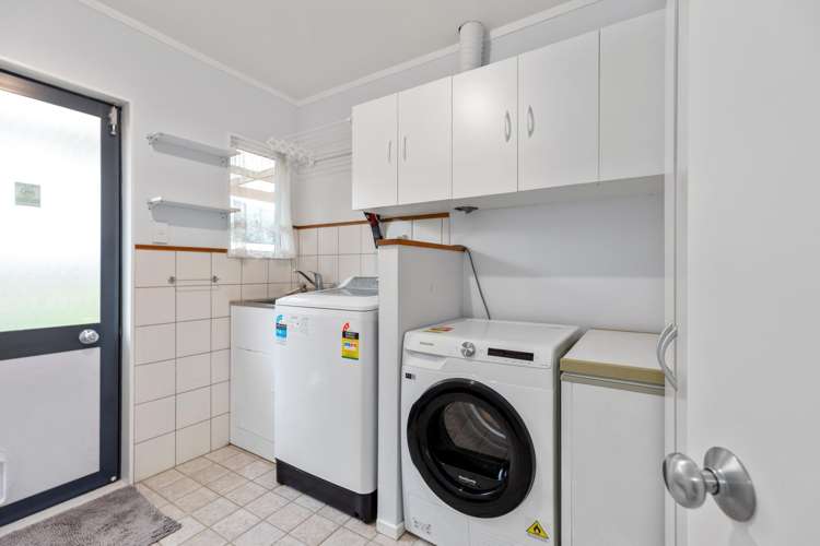 3 Onyx Way Hairini_9