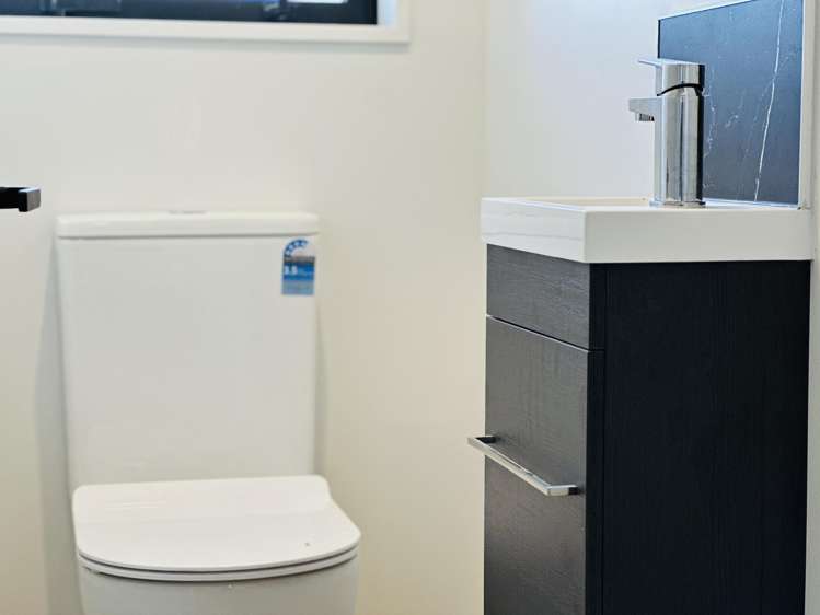 17 Poipoi Place Aranui_12