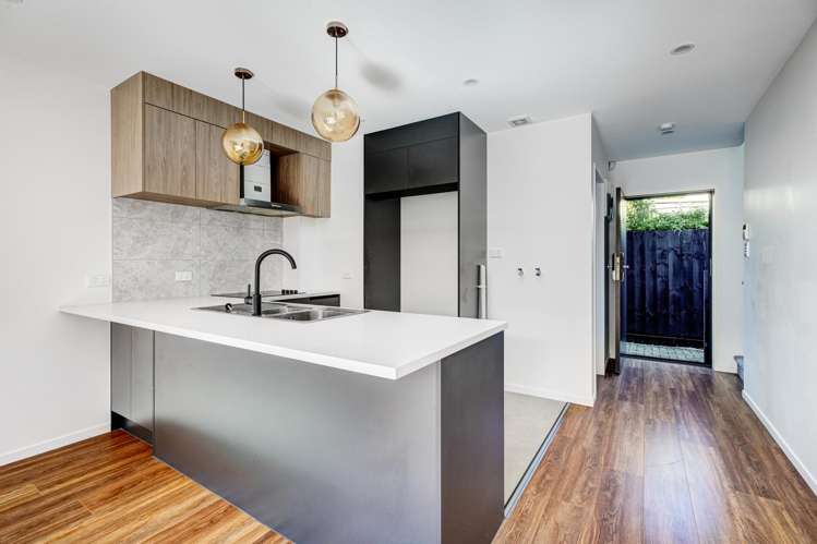 181 Portage Road New Lynn_8