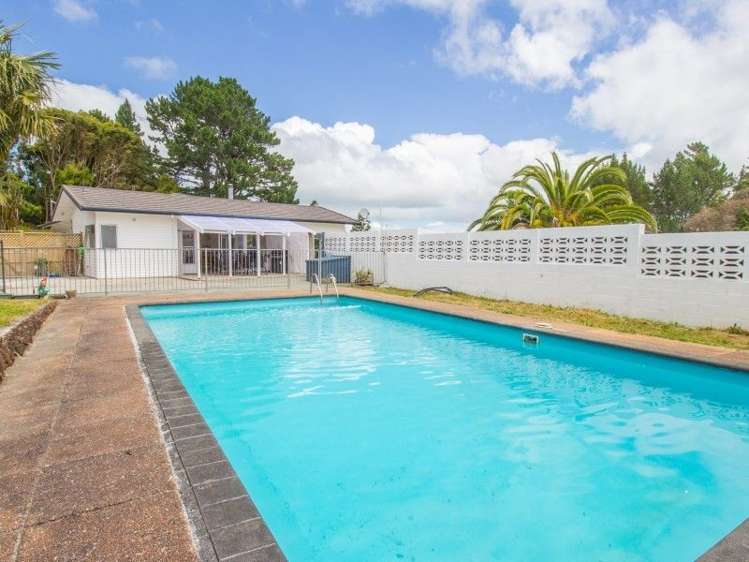 124 Memorial Drive Parahaki_11