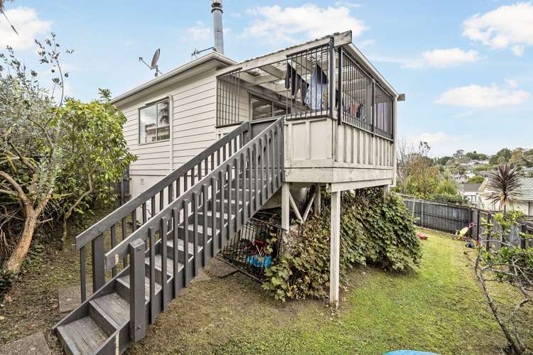 15 Loughanure Place Massey Waitakere City Houses for Sale One Roof
