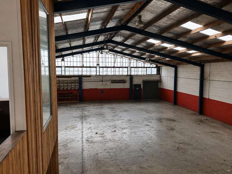 76 Delta Avenue New Lynn_1