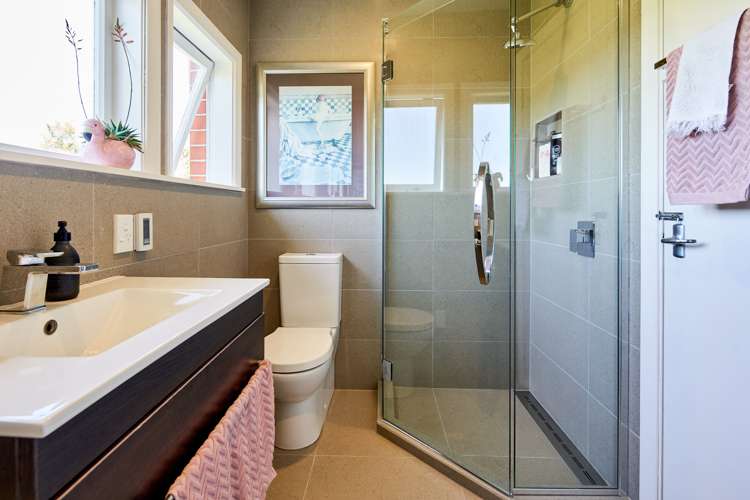 60 Pomare Road Tirohanga_20