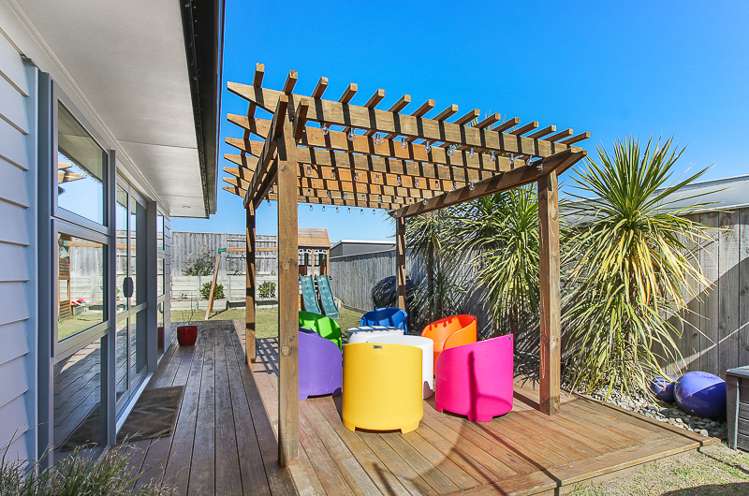 17 Story Street Foxton Beach_19