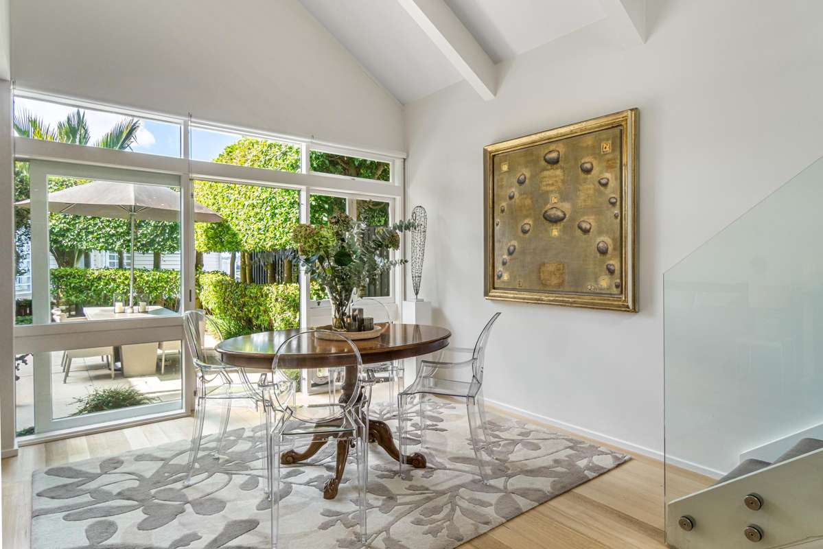 2/4 Logan Terrace_2