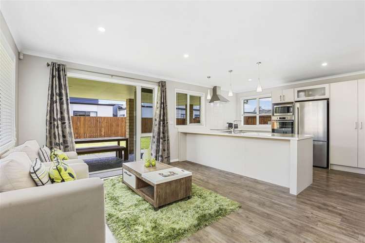 18 Chalgrove Road Huntington_5