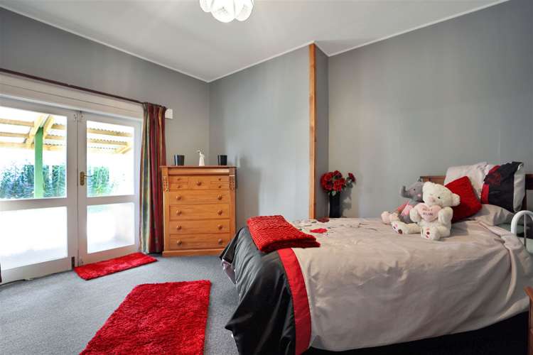 17 Wilkinsons Road Chertsey_7