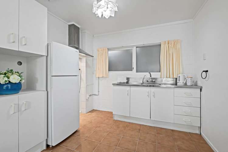 17 King Richard Place Browns Bay_12