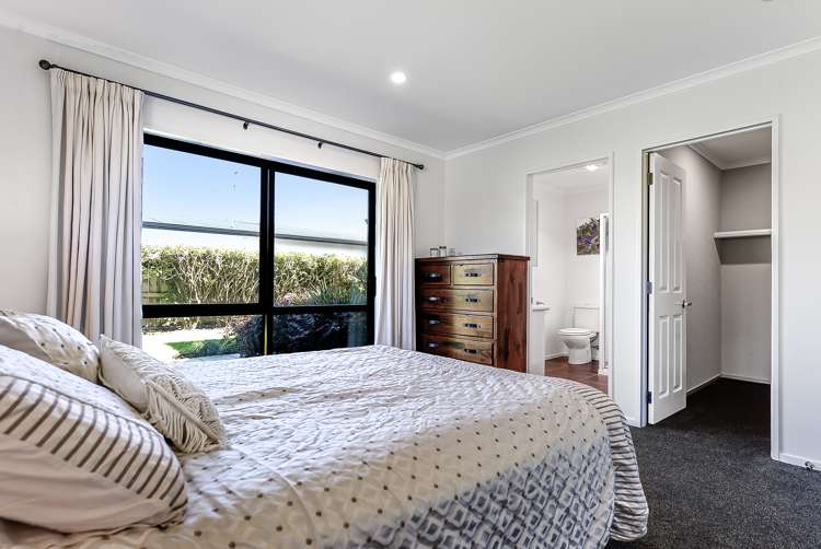 66 Rhys Avenue Huntington_17