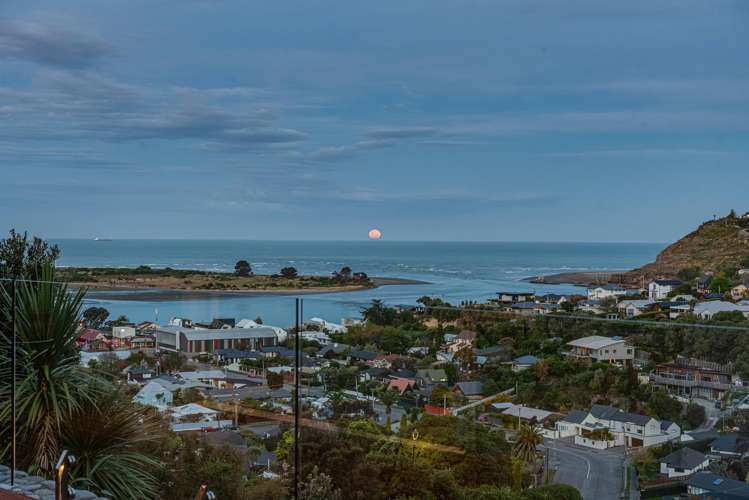 6 Challenger Lane Redcliffs_1