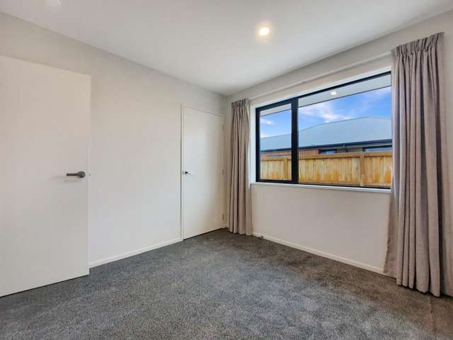 1/19 Monarch Drive 11103_4