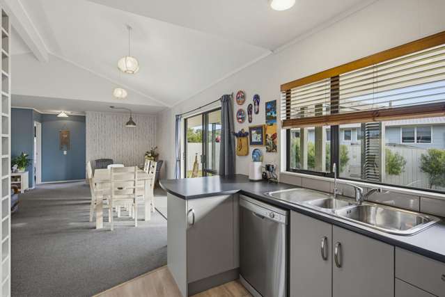 29 Matakane Street Waitarere Beach_4