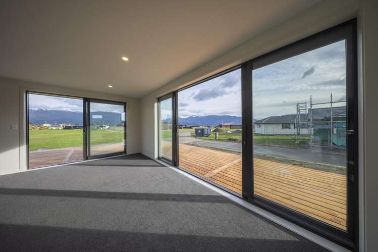 21 Tukare Loop Te Anau_6
