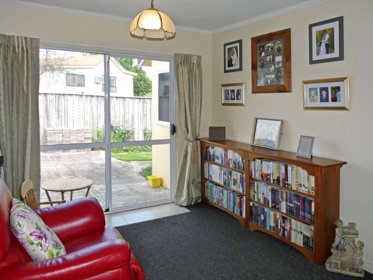 17 Middlebank Drive Richmond_10