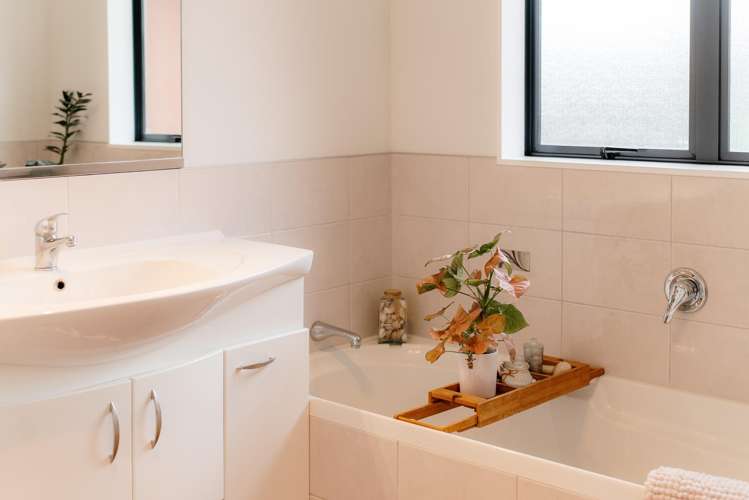 17a Callis Avenue Opaheke_26