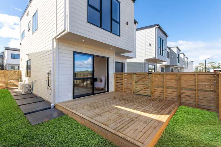 16 Greenbrier Street Westgate_7