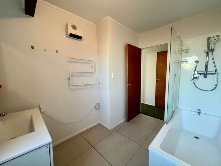 3/98 Roberts Road Te Atatu South_10