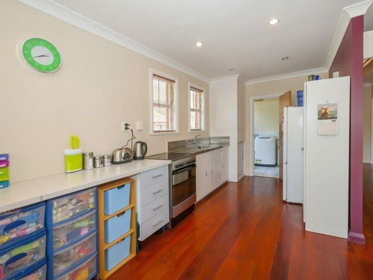 54 Waddington Drive Naenae_6