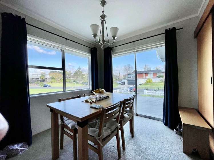 22 Fratley Avenue Farm Cove_8