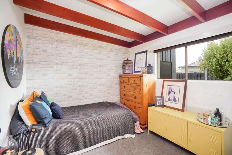 2/50 Fulton Street Gladstone_9