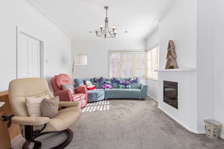 72 Moana Avenue One Tree Hill_1