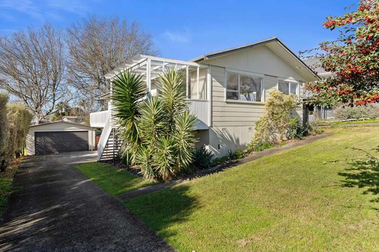 25 Dobell Road Stanmore Bay_1