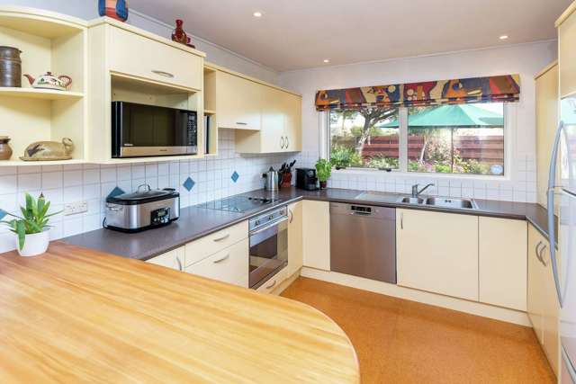 21 Tupaki Place Pakuranga Heights_4