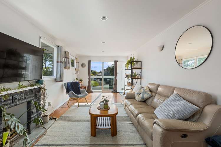 58 Vodanovich Road Te Atatu South_4