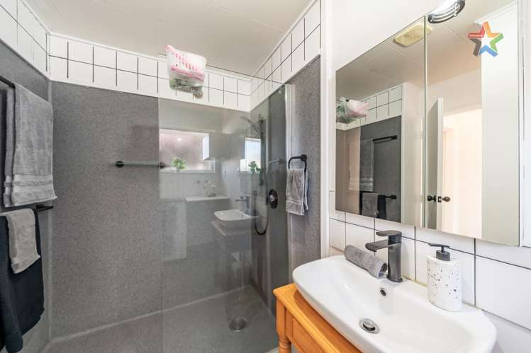 2/43 Leighton Avenue Waiwhetu_10