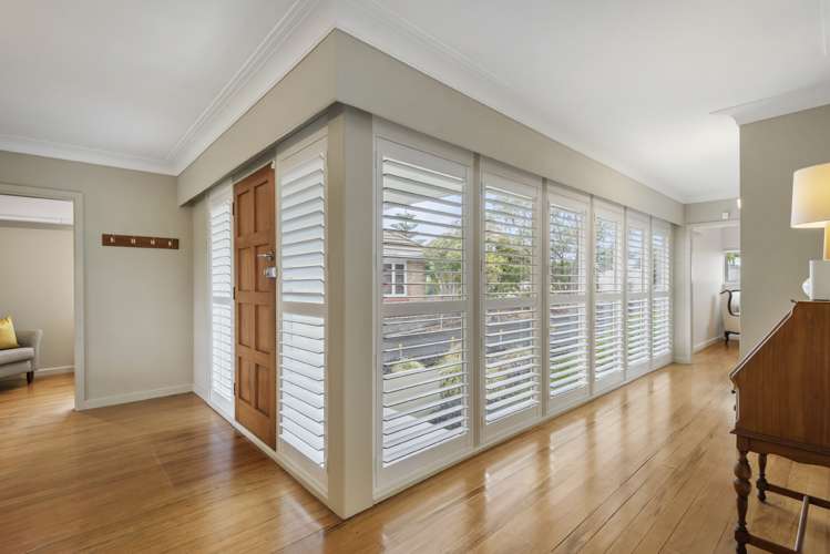 35 Onewa Road Northcote_11