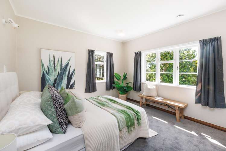 258 College Street West End_9