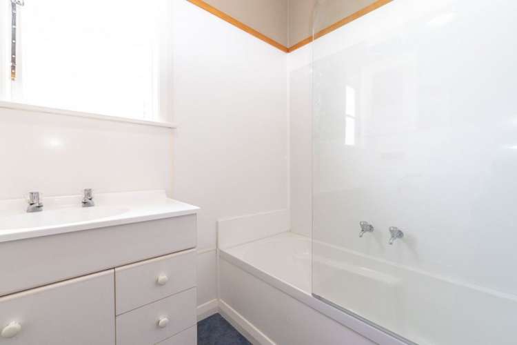 19 Greenhill Avenue Wakari_15