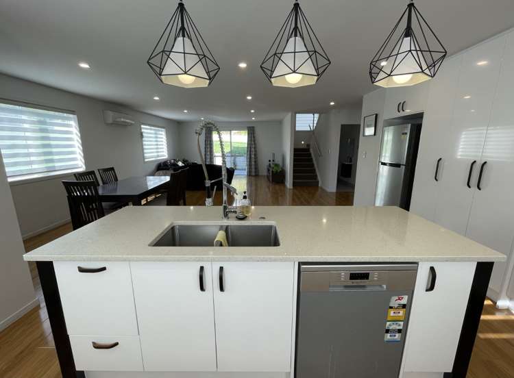 24 Gyle Place Pyes Pa_5