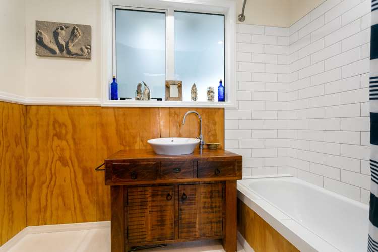 350 Te Tahi Road Puketotara_14