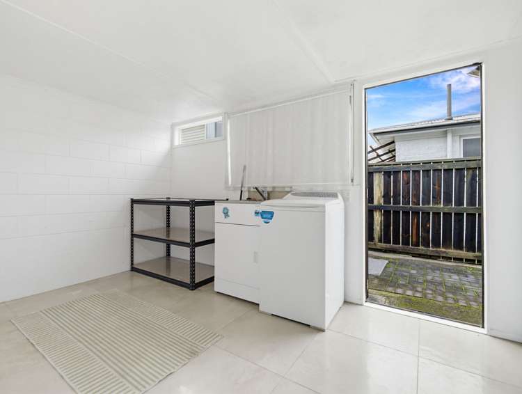 16B Grey Street Glenholme_13