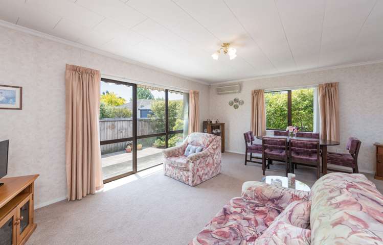 2/14 Black Street Stoke_7