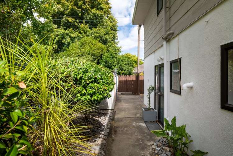 2/10 Chisnall Street Stoke_34