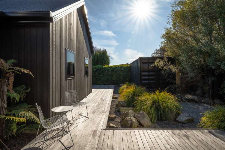 13b Richardson Avenue Burleigh_26