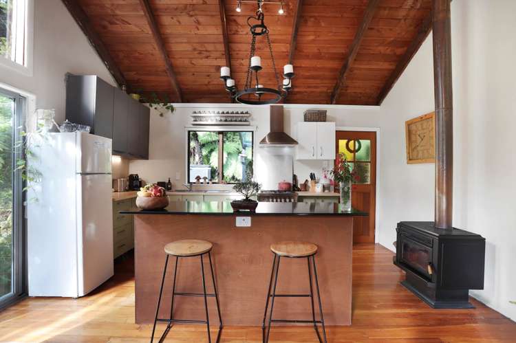 109 Bethells Road Waitakere_8