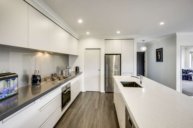 17 Waitaki Way Poraiti_3