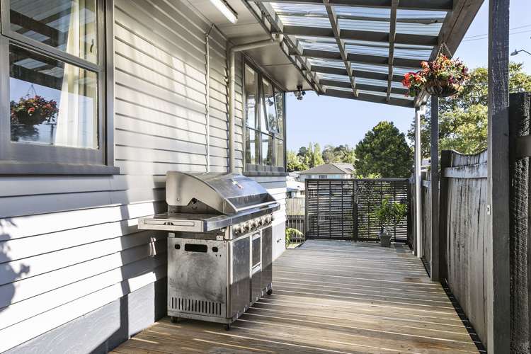 92 Commissariat Road Mount Wellington_13