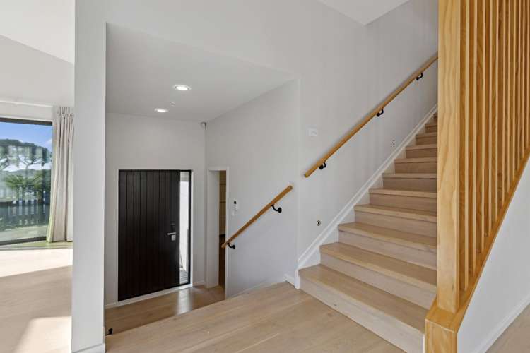 1 Matau Way 10880_6