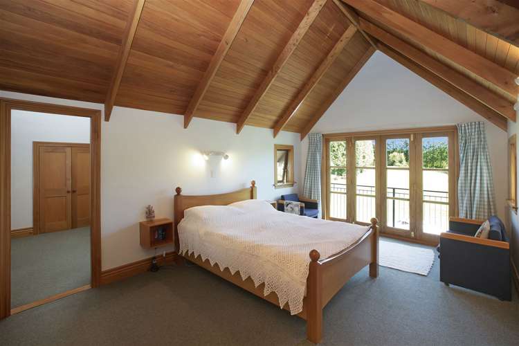 407 Halkett Road West Melton_32