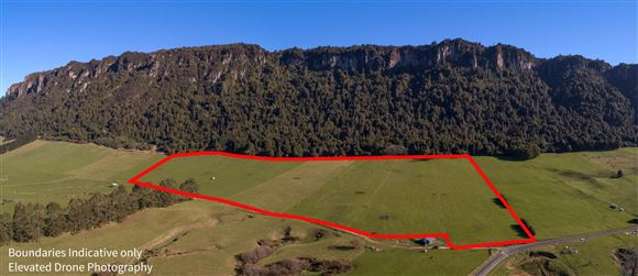 Apirana Road Horohoro_3