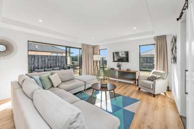 87 Avanda Avenue_2