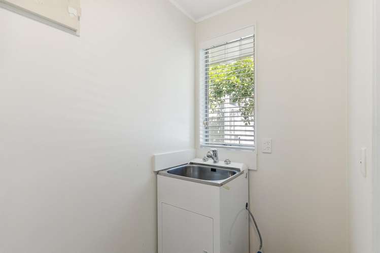 36 Cardwell Street Onehunga_11